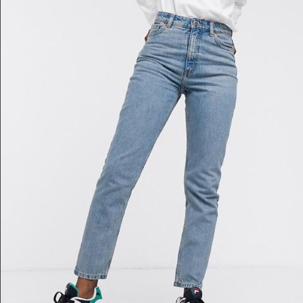 Monki Kimomo Mom Jeans - Medium Blue!
